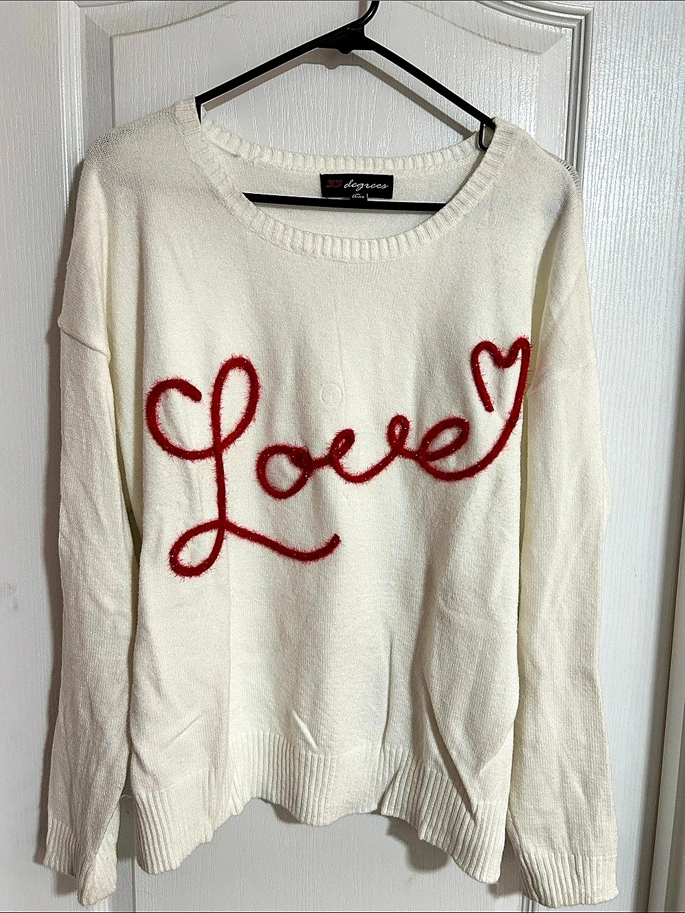 33 degrees Love Graphic Pullover Sweater White Size large